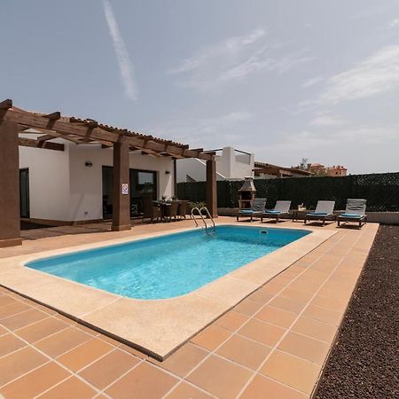 Lightbooking Pueblo Majorero Piscina Climatizada Jove 10 Caleta De Fuste Exterior photo